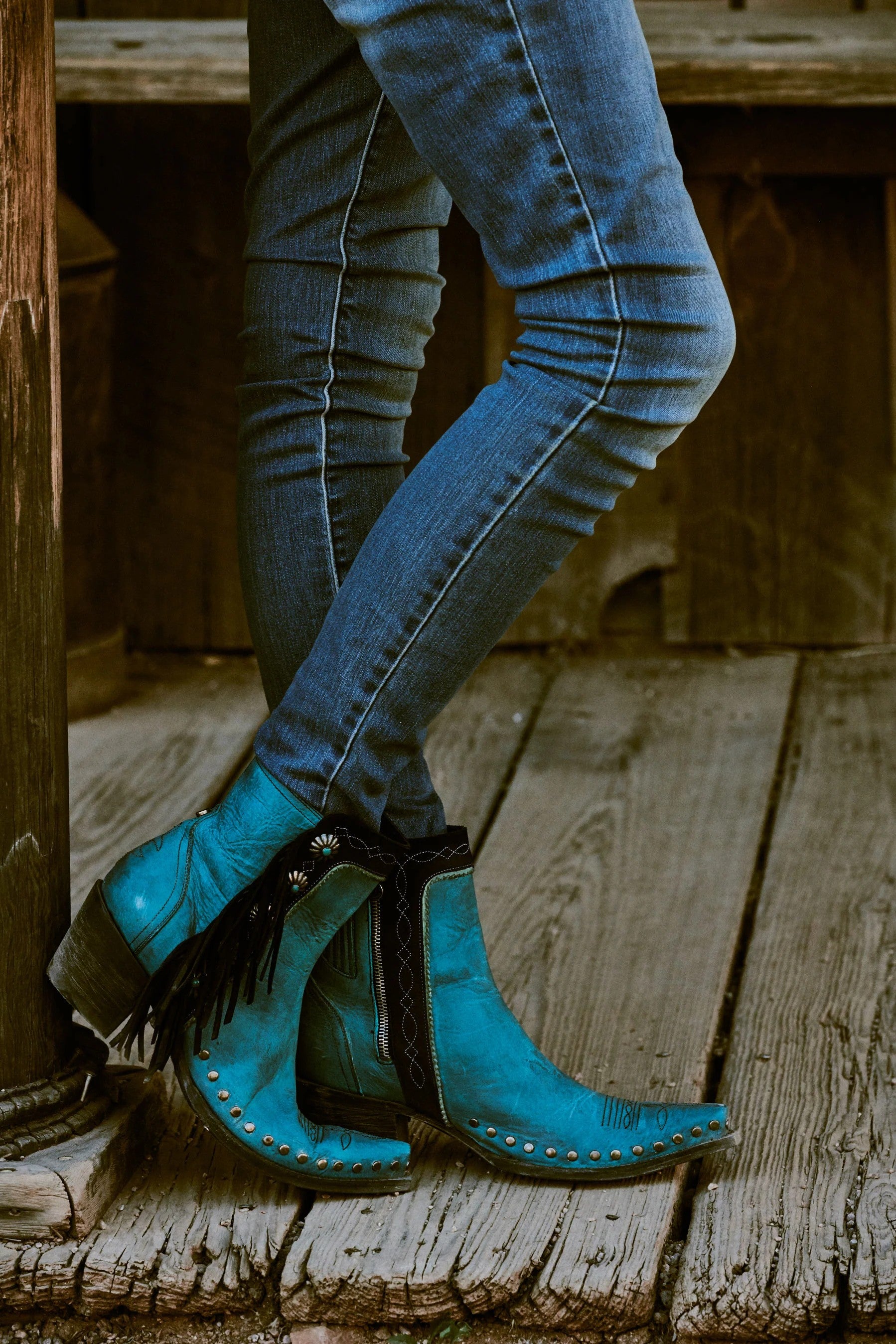 Apache Kid Boot