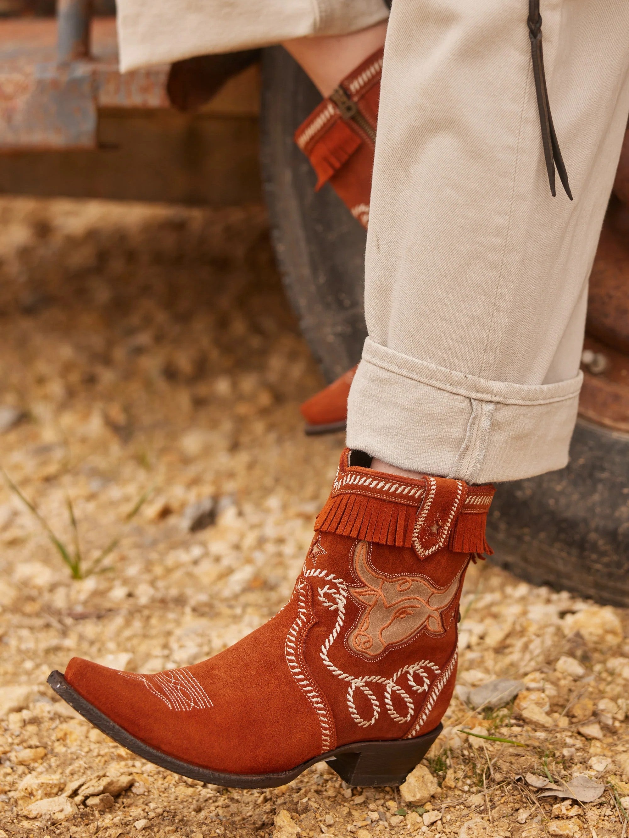 Dobie Shortie Boot