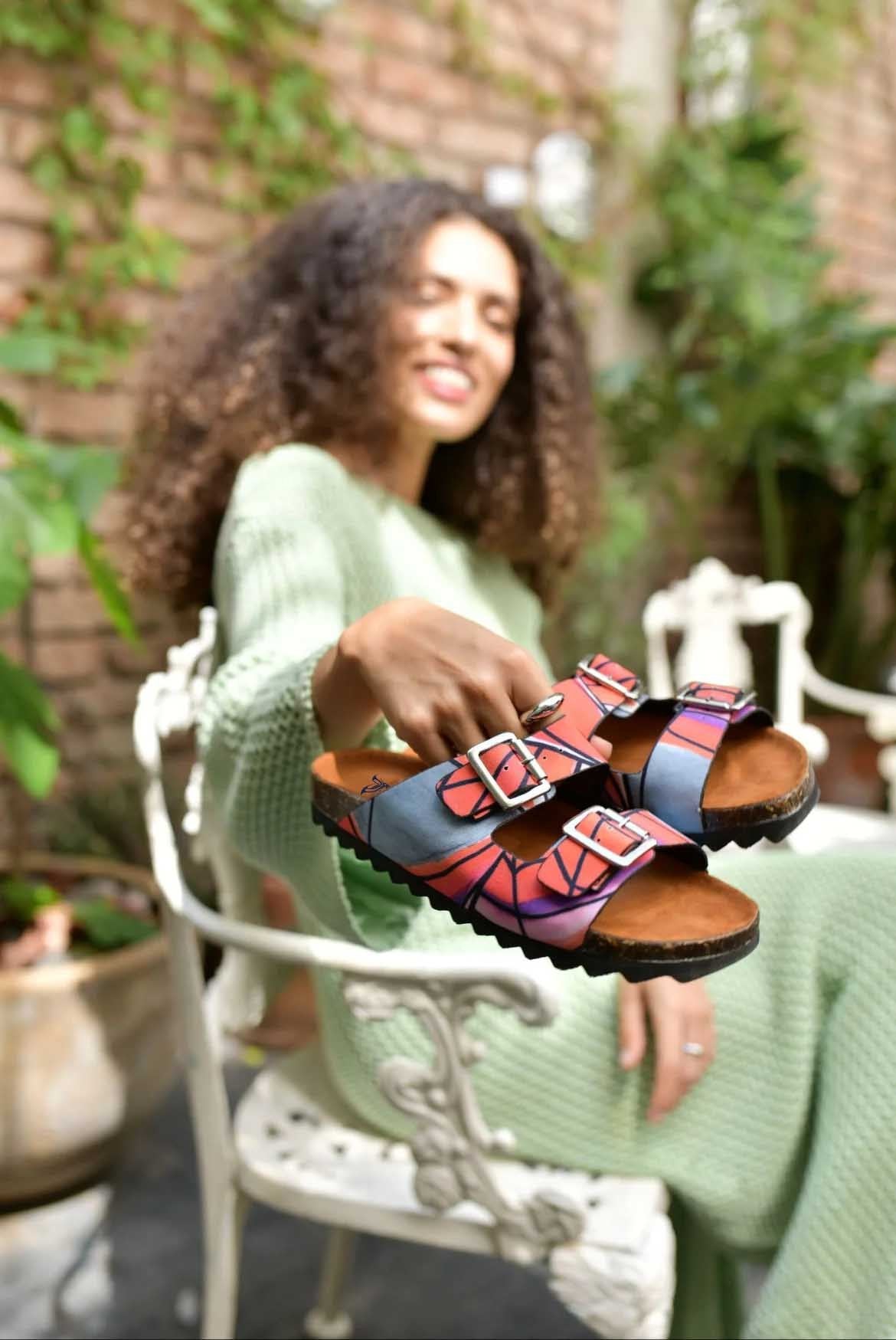 Lundi Buckle Sandal