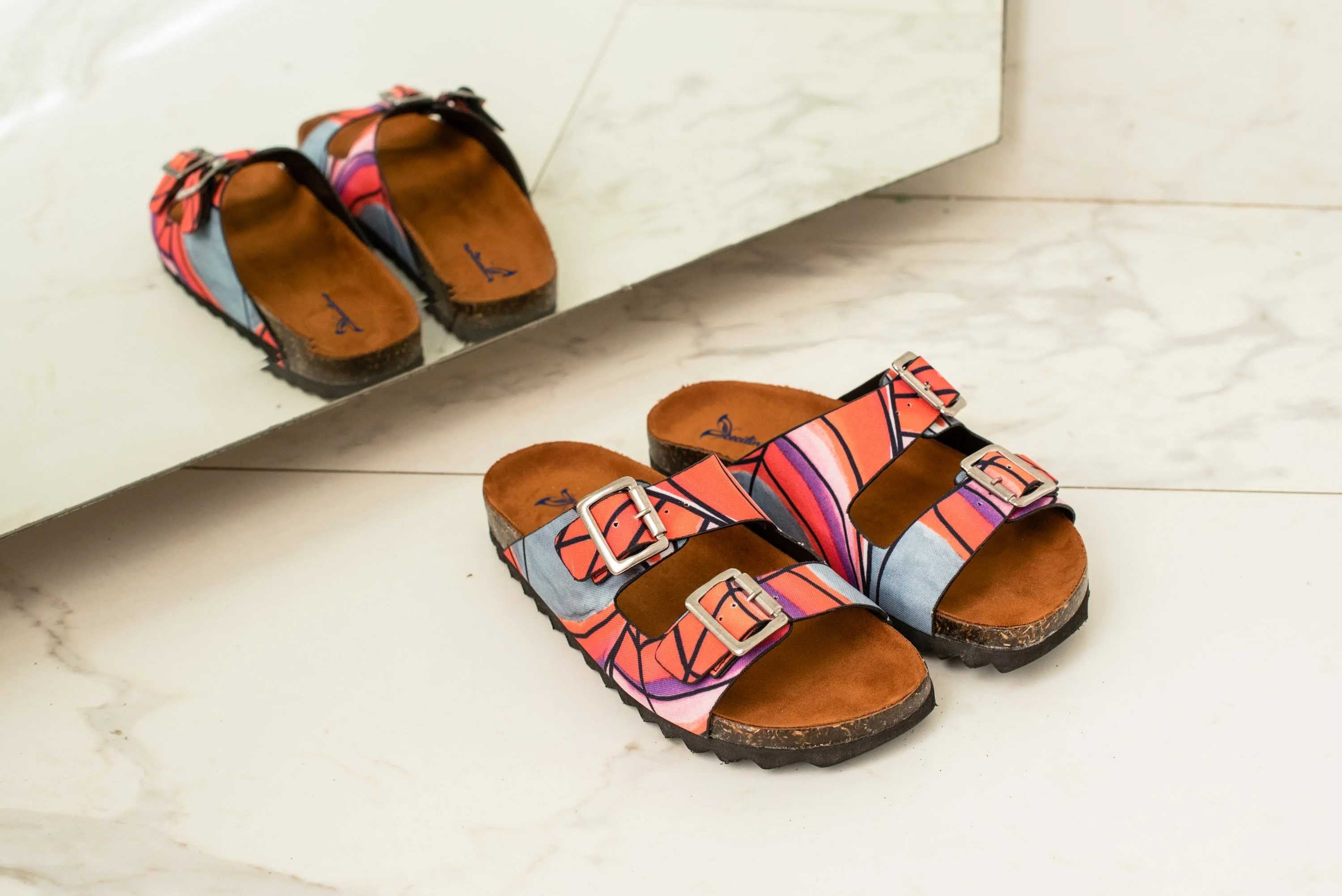 Lundi Buckle Sandal